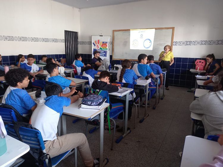 Projeto Educação para o Trânsito chega a Escola Municipal Presidente Costa e Silva