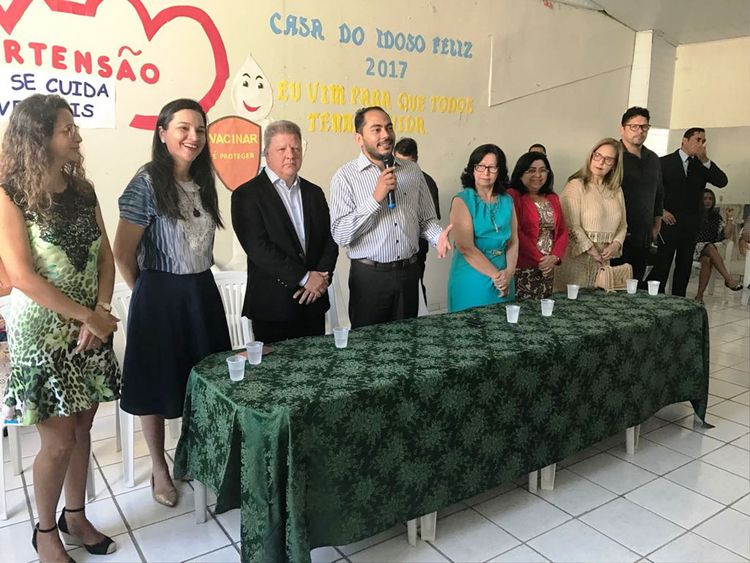 Assis Ramos participa da abertura da campanha de vacinação contra gripe