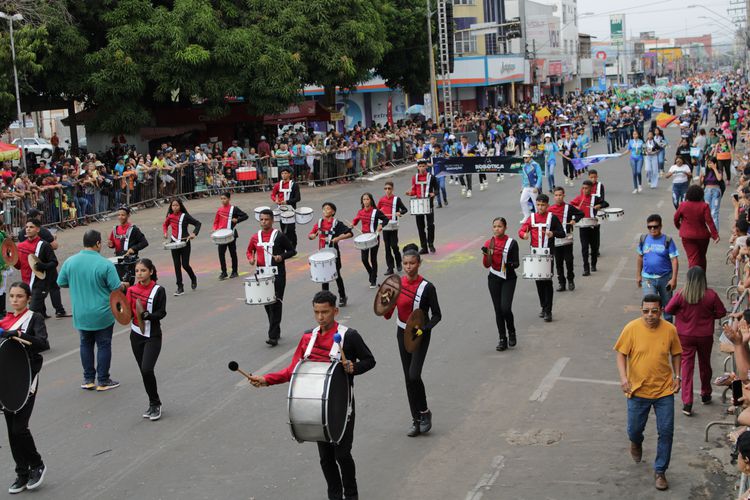 Imperatriz promove tradicional Desfile Cívico-Militar na Avenida Getúlio Vargas