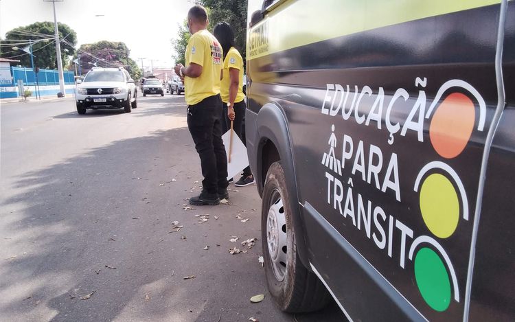 Projeto “Cidadania na Faixa” conscientiza motoristas para dar passagem ...