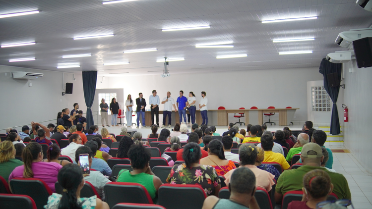 Vendedores ambulantes recebem treinamento para atuar no Carnaval