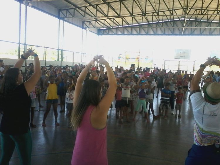 Crianças participam de Colônia de Férias promovida pela Prefeitura