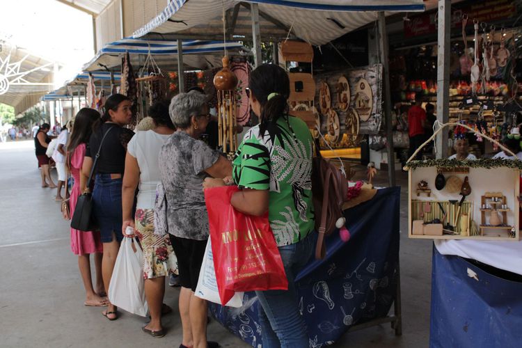 Feira do Artesanato ocorre durante os dias 02 e 03 de setembro no Calçadão