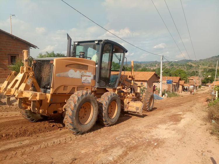 Começa recuperação das ruas do povoado Km 1.700
