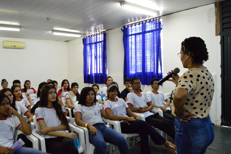 Secretaria da Mulher encerra ações do Setembro Amarelo