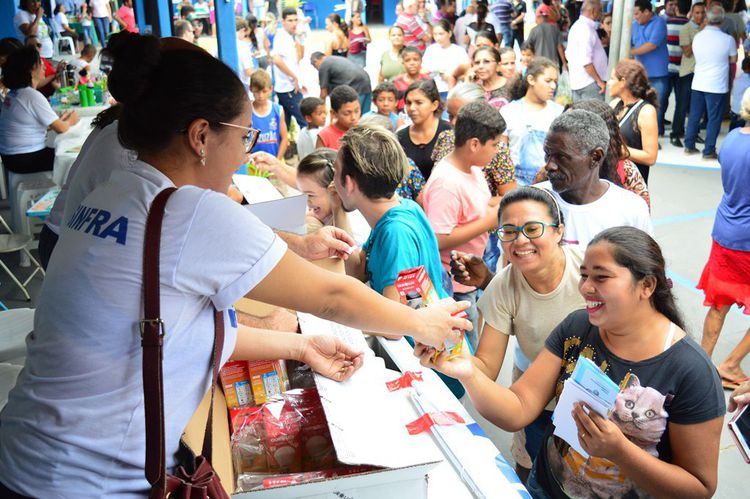Serviços, brindes e atendimentos marcaram sábado de cidadania na Vila Redenção