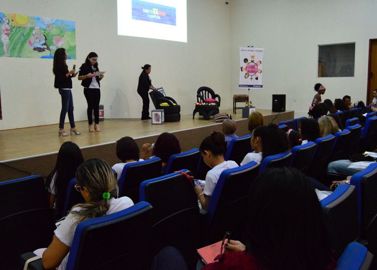 Conferência Livre das Meninas é realizada em Imperatriz