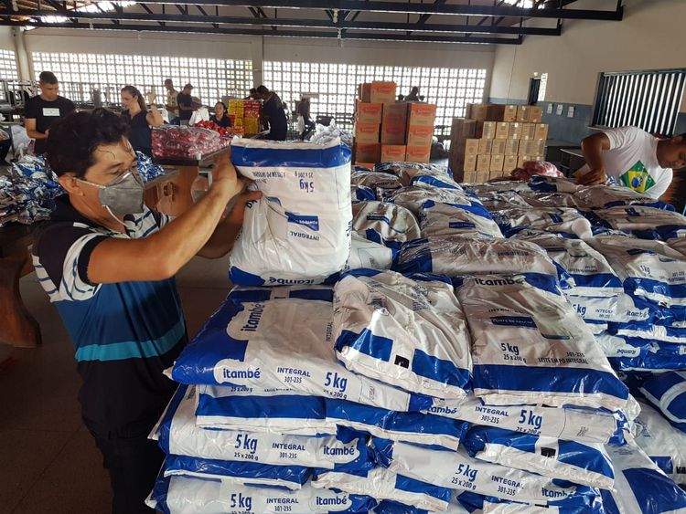 Prefeitura inicia entrega dos kits de alimentação