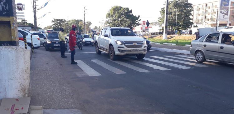 Setran realiza fiscalização em faixas de pedestres na Br 010 e marginais