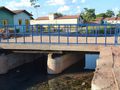 Concluída ponte de concreto na Rua Miguel Bauri, no bairro Santa Rita