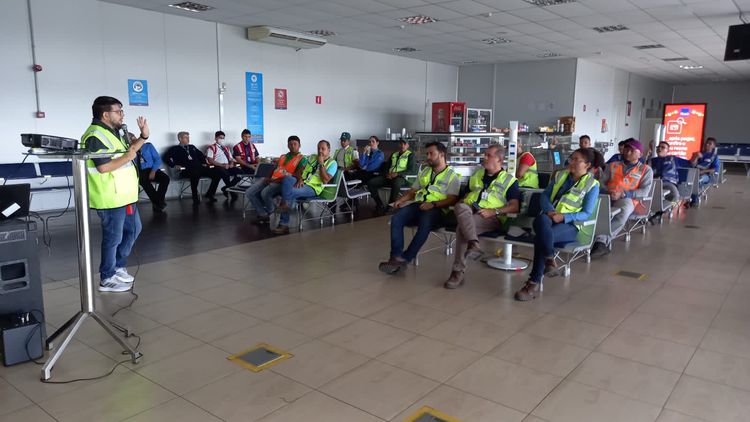 Setran realiza palestra para funcionários de terceirizadas do aeroporto