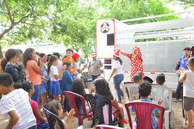 Crianças do Habitar Brasil são presenteadas com manhã de muita diversão