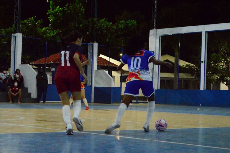 Copa Interbairros de Futsal começa com muitos gols