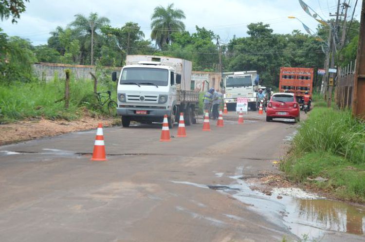 Estado e Prefeitura recuperam asfalto do Sanharol