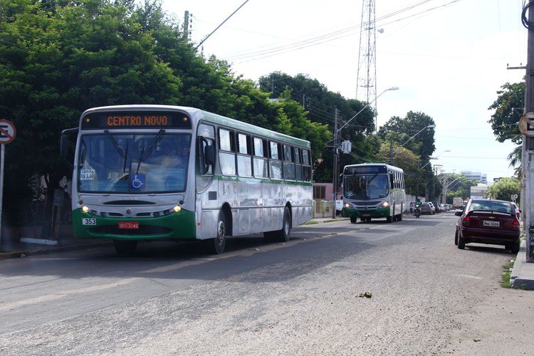 Prefeitura reduz tarifa do transporte coletivo suburbano