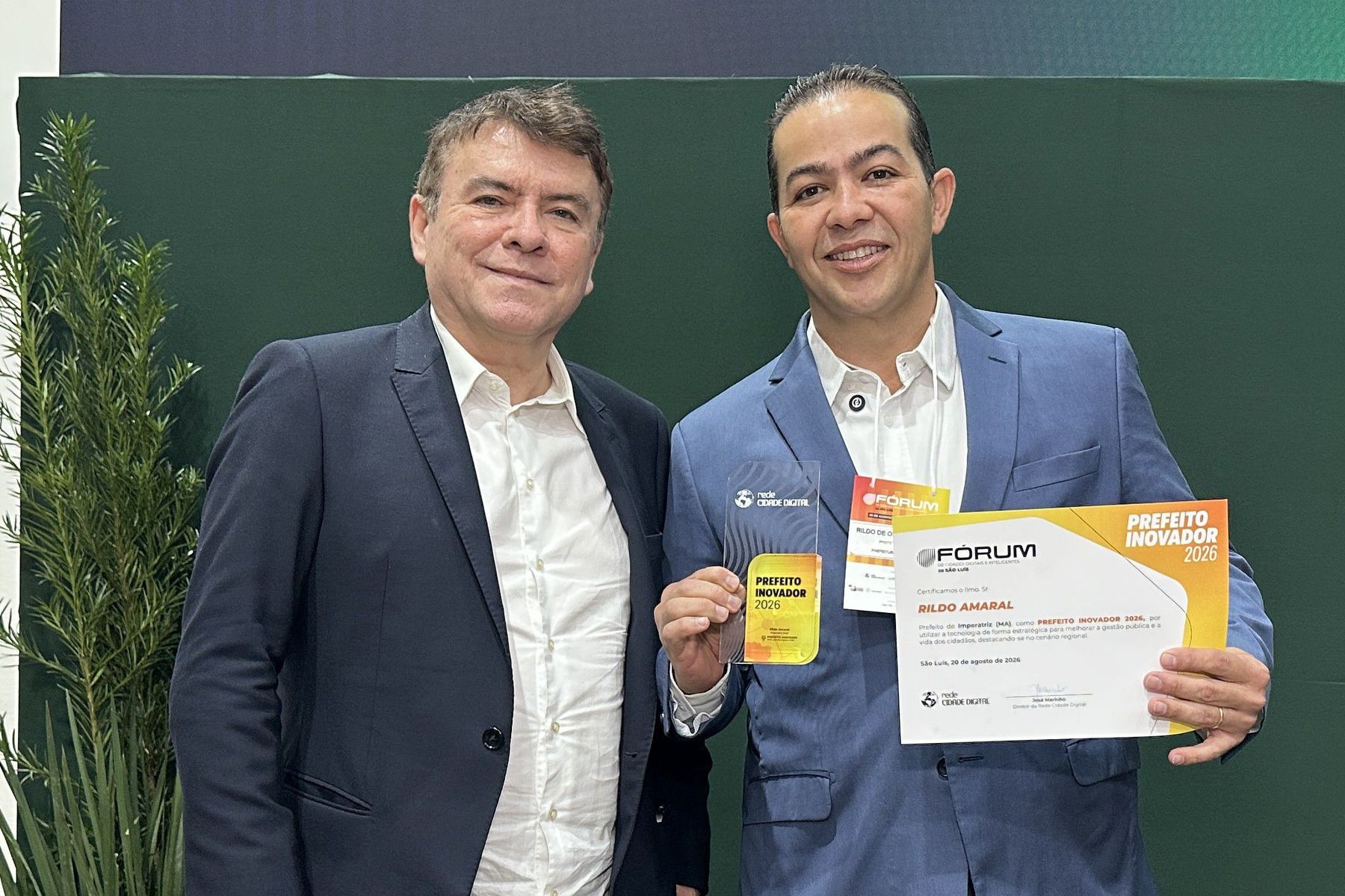 Prefeito Rildo Amaral recebe Prêmio Prefeito Inovador 2026 por modernização na gestão pública
