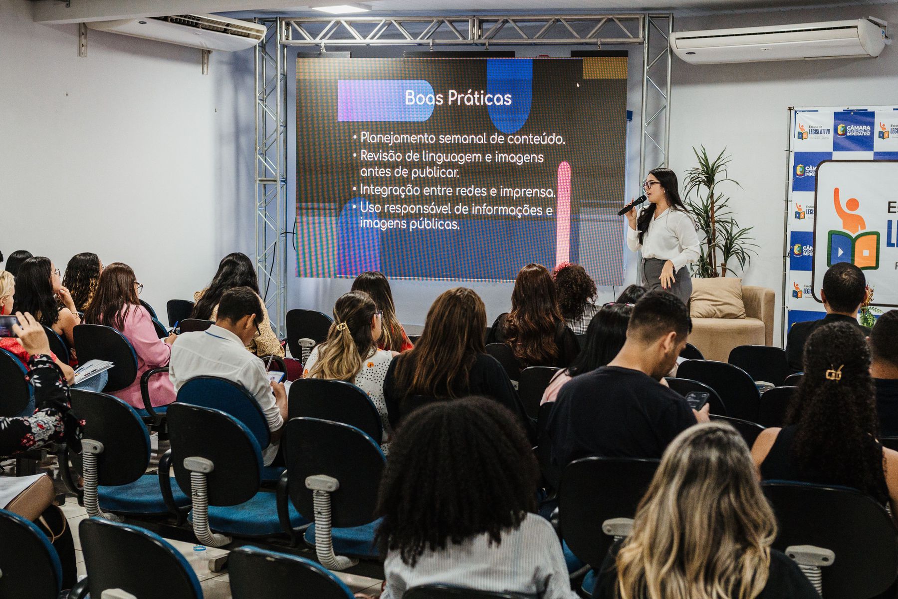 Escola do Legislativo promove curso de formação para assessores de comunicação da região