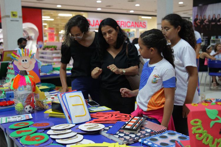 Semana Municipal de Educação Inclusiva encerra atividades com exposição em shopping