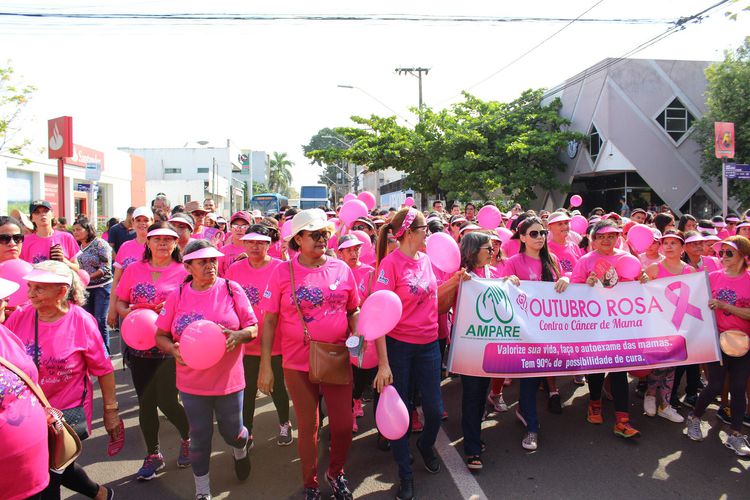 Caminhada Outubro Rosa realiza 10ª edição