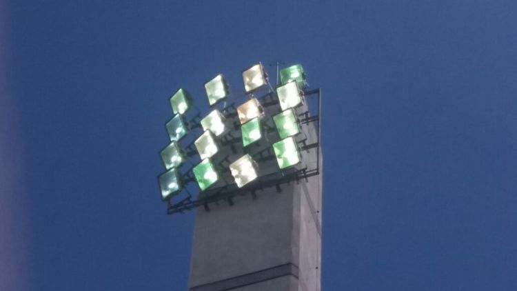 Recuperada iluminação no estádio Frei Epifânio