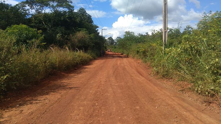 Prefeitura recupera estrada vicinal de acesso ao presídio no Itamar Guará