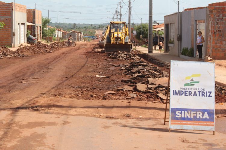Prefeitura recupera Avenida Norte Sul no Teotônio Vilela