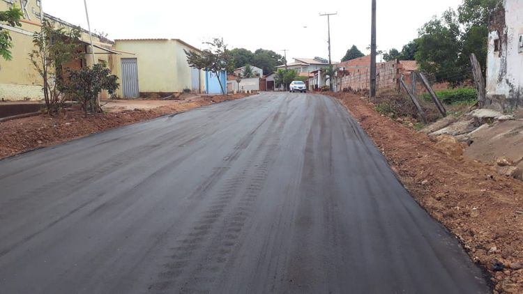 Avança obra de pavimentação de ruas no Camaçari
