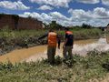 Equipes atuam em áreas próximas a riachos e pontos com histórico de alagamentos