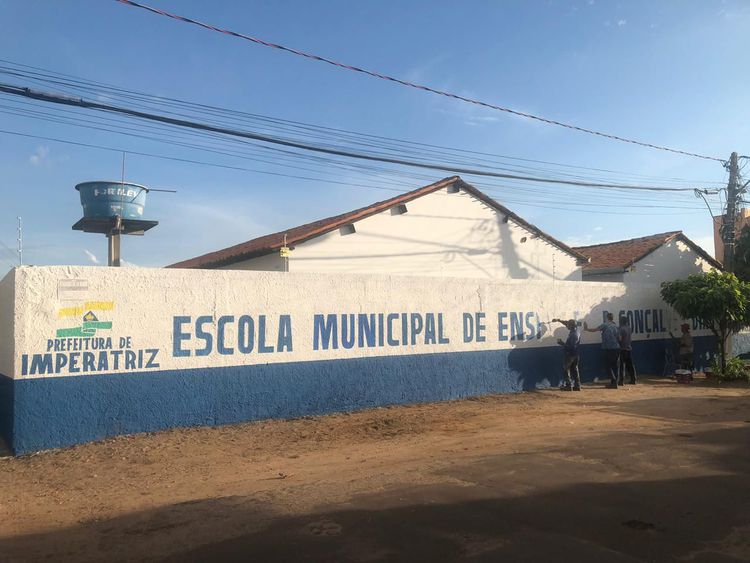 Escola Gonçalves Dias recebe reforma