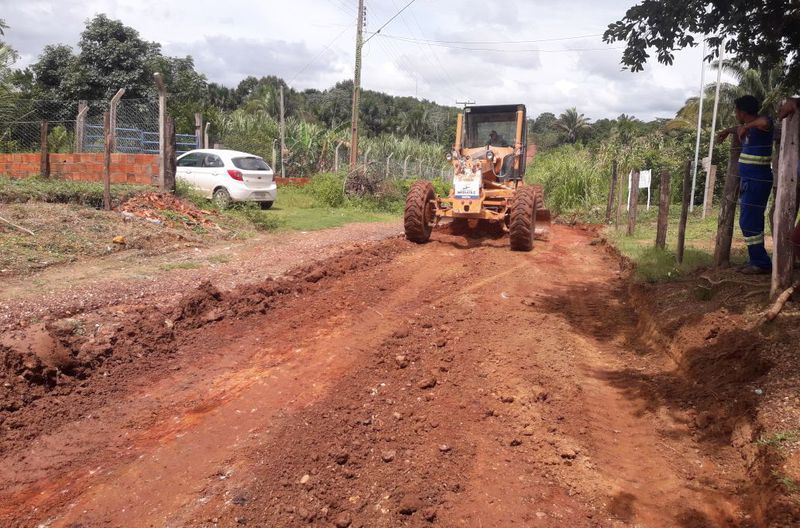 Sinfra recupera estrada do povoado Matança
