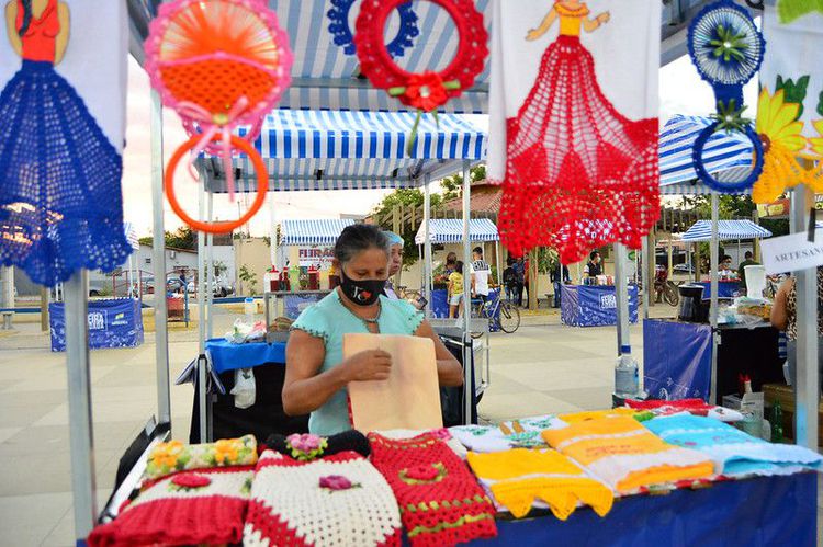 Prefeitura realiza Feira Cidadã com artesãos