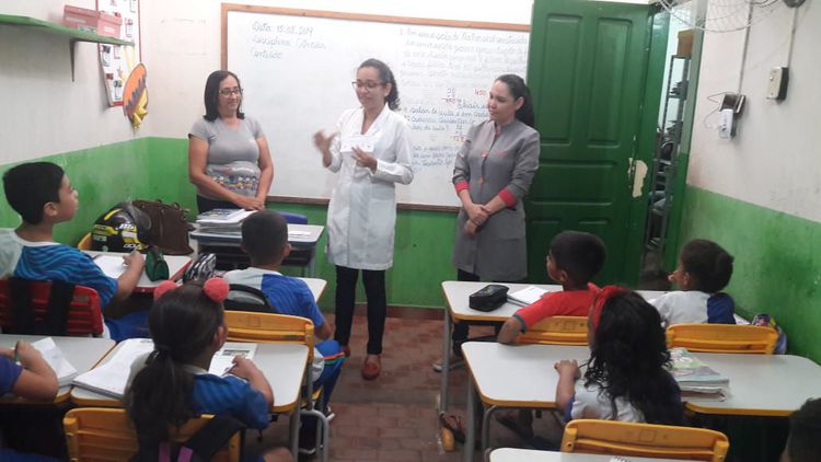 Alunos da Escola Castro Alves II avaliam cardápio da merenda escolar