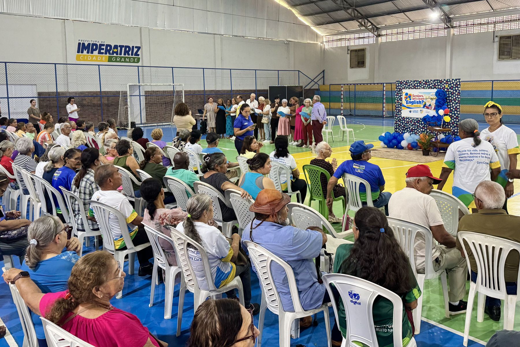 Idosos concluem curso de inglês na Casa do Idoso Feliz em Imperatriz