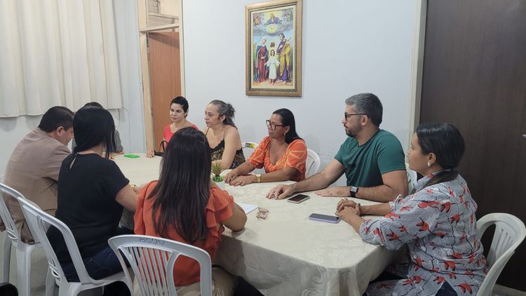 Reunião discute balanço dos três anos do Centro de Atendimento aos Autores de Violência contra a Mulher