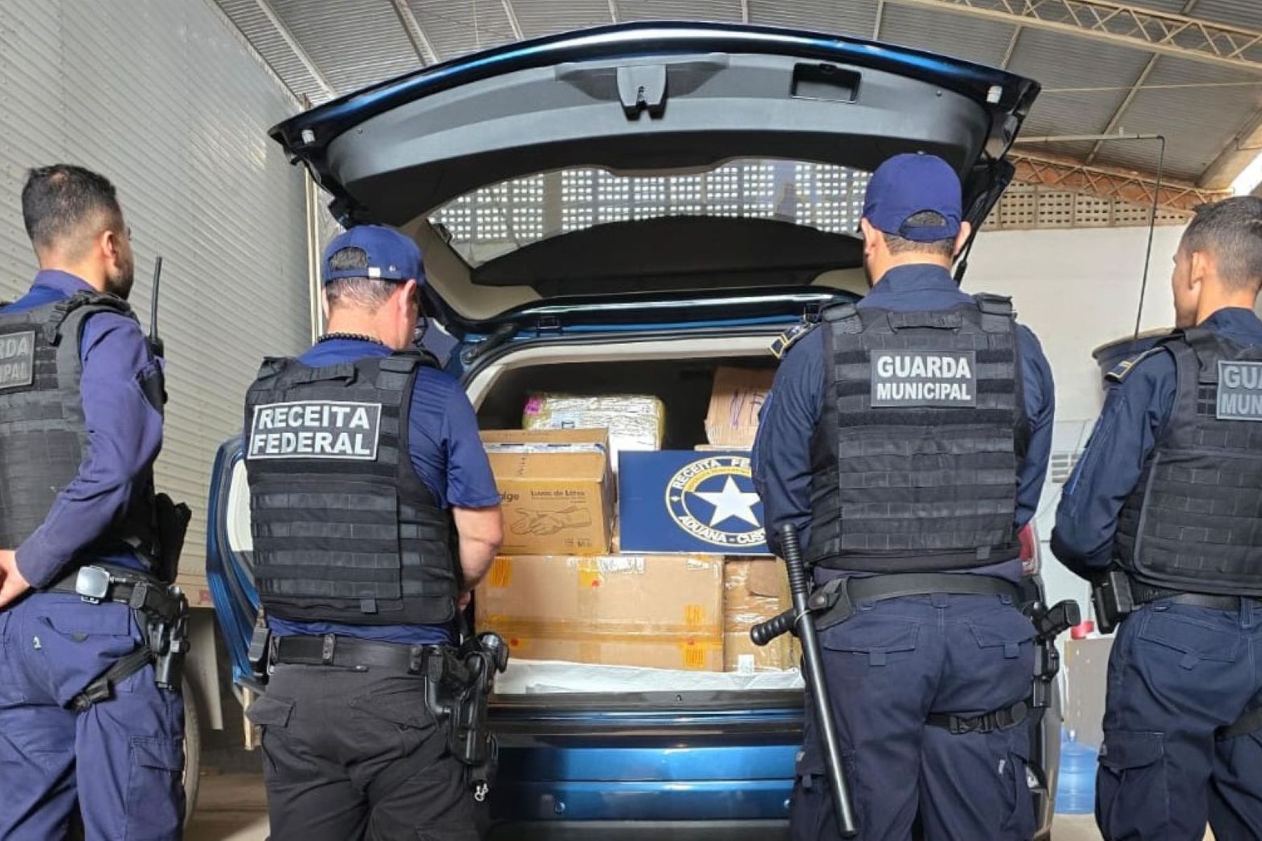 Guarda Municipal apoia Receita Federal na apreensão de 188 smartphones avaliados em R$ 700 mil