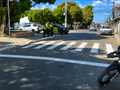 Outra alteração será a proibição de estacionamento no lado esquerdo da rua em um trecho da via.
