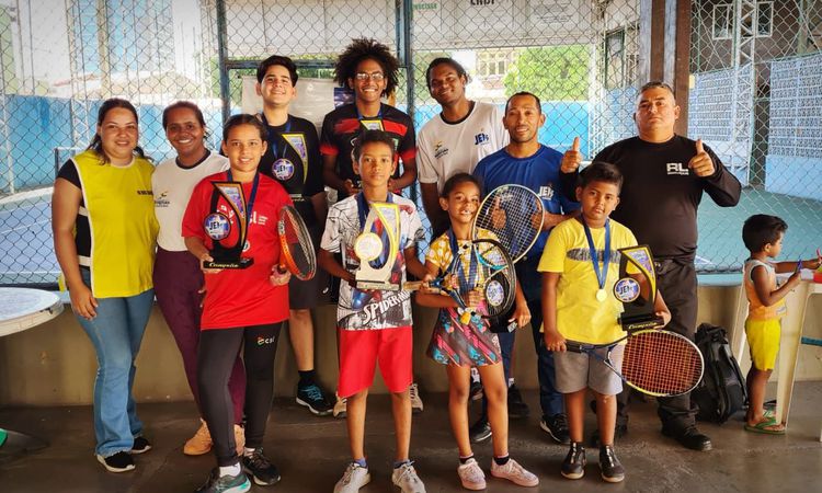 Escolas do município fazem a diferença no torneio de tênis de quadra