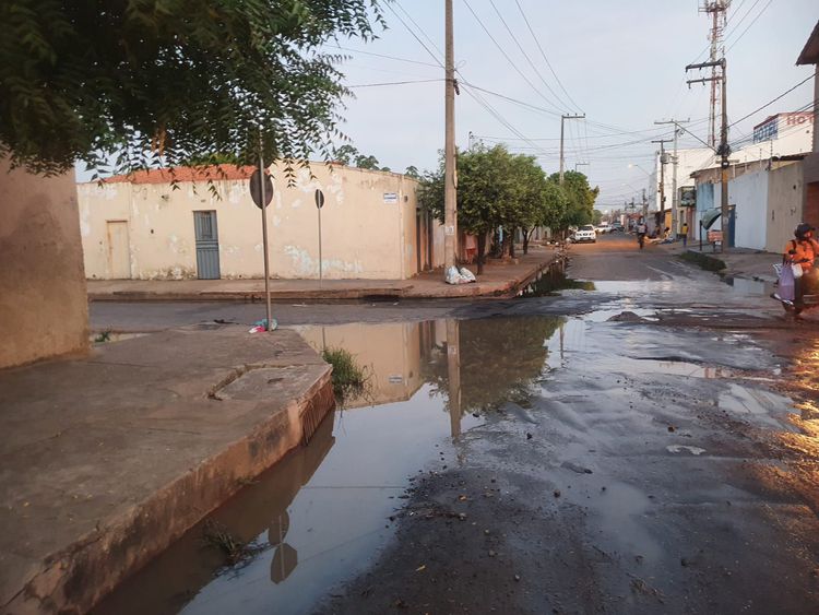 Município notifica Caema por problemas no sistema de esgoto sanitário no Mercadinho