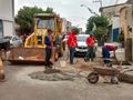 Equipe trabalha na desobstrução de bueiro no cruzamento das Ruas Simplício Moreira, com a João Lisboa, Centro