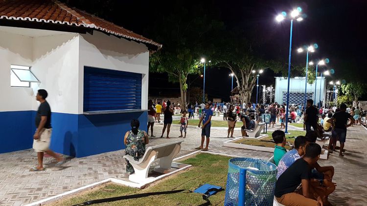 Revitalizada, Praça JK é entregue à comunidade da Lagoa Verde
