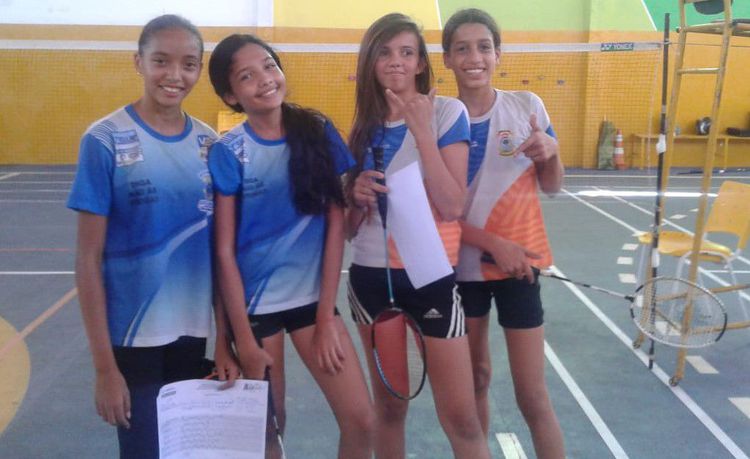 Escola Municipal José de Alencar já têm os primeiros campeões do badminton
