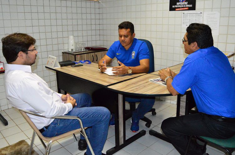 Reunião discute construção do campo de futebol amador em Imperatriz
