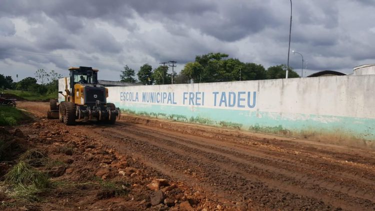 Sinfra atua em diversas frentes de serviços pela cidade