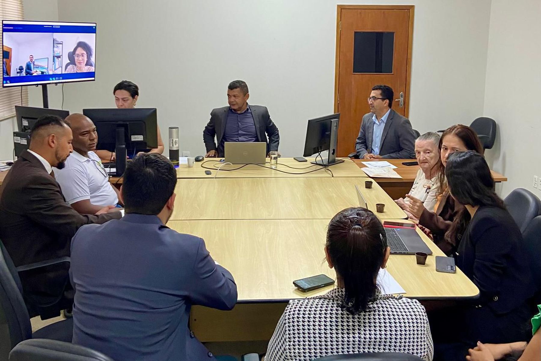 Audiência de Conciliação discute reintegração de posse da Vila JK
