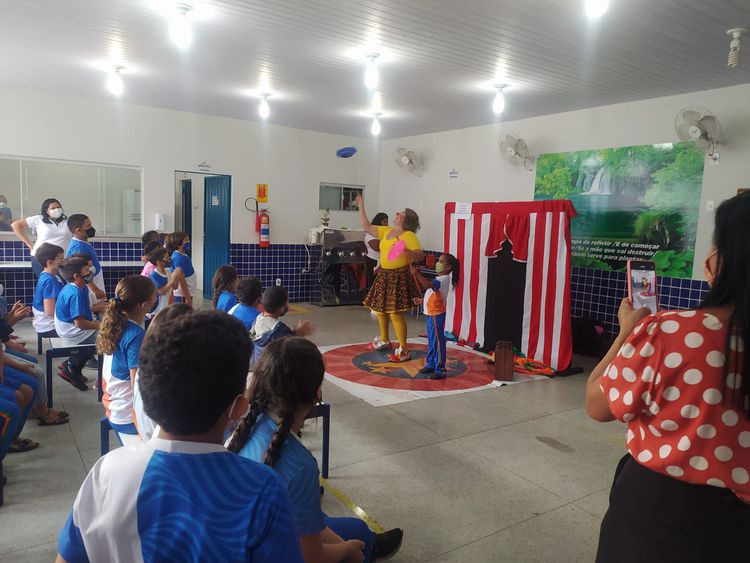 Ciranda Cultural leva apresentação teatral para Escola Tocantins