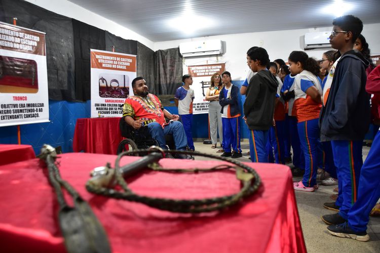 Alunos vivenciam reflexões históricas em projeto alusivo ao Dia da Consciência Negra