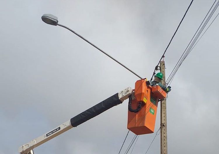 Serviço de recuperação de iluminação pública é intensificado nos bairros de Imperatriz