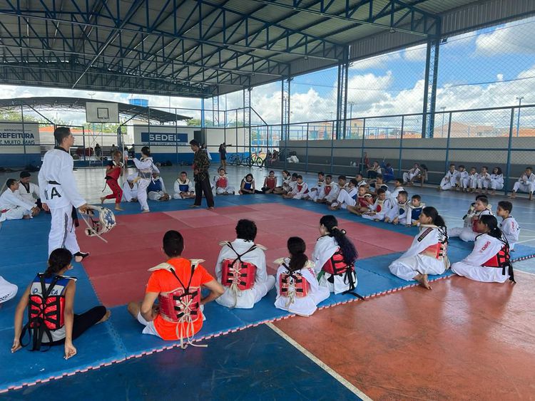 Prefeitura realiza Aulão do Projeto Taekwondo nas Escolas