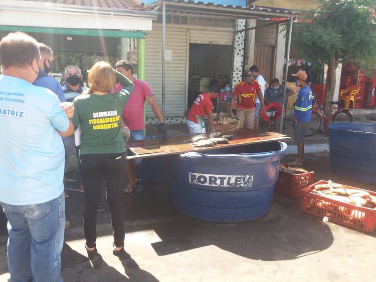 Prefeitura desenvolve ação educativa contra descarte irregular de lixo na Beira Rio