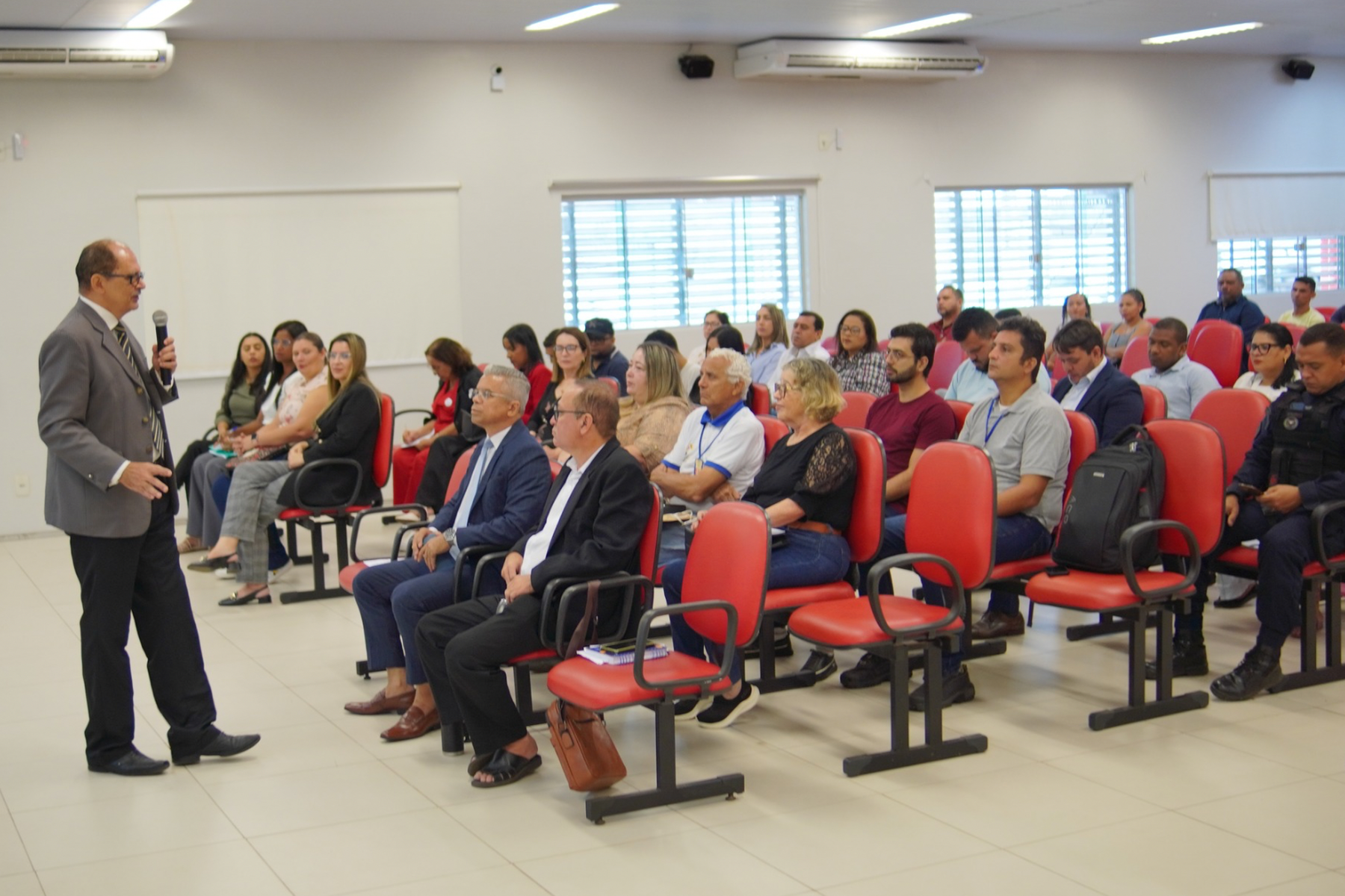 Ouvidoria de Imperatriz realiza capacitação com os servidores municipais para melhor atender a população